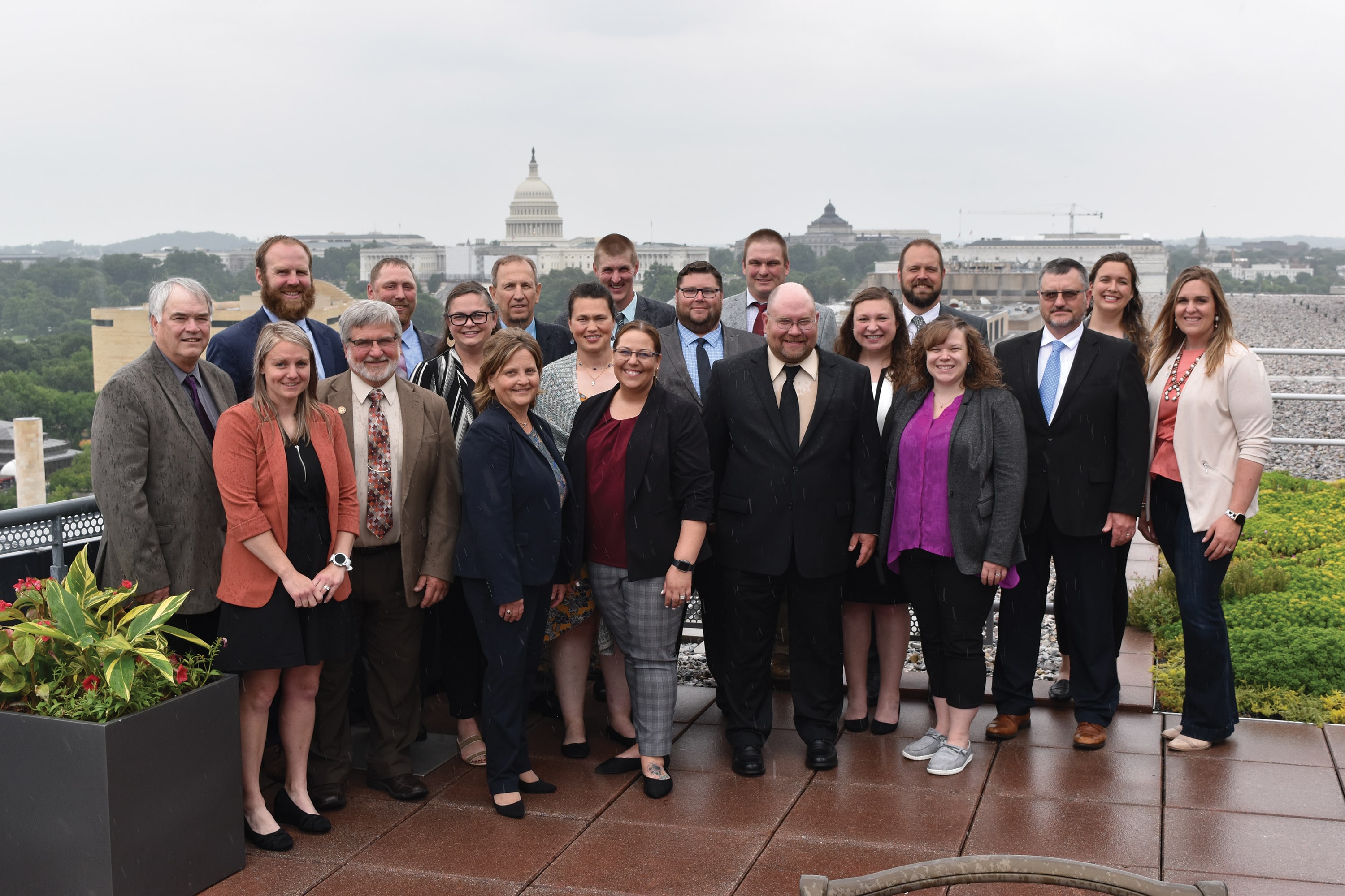 Leadership-Institute-Group-with-Capitol-background