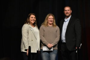 Kristin Quist receives the WFBF 35 Under 35 Sustainable Future award at the 2023 WFBF Annual Meeting.