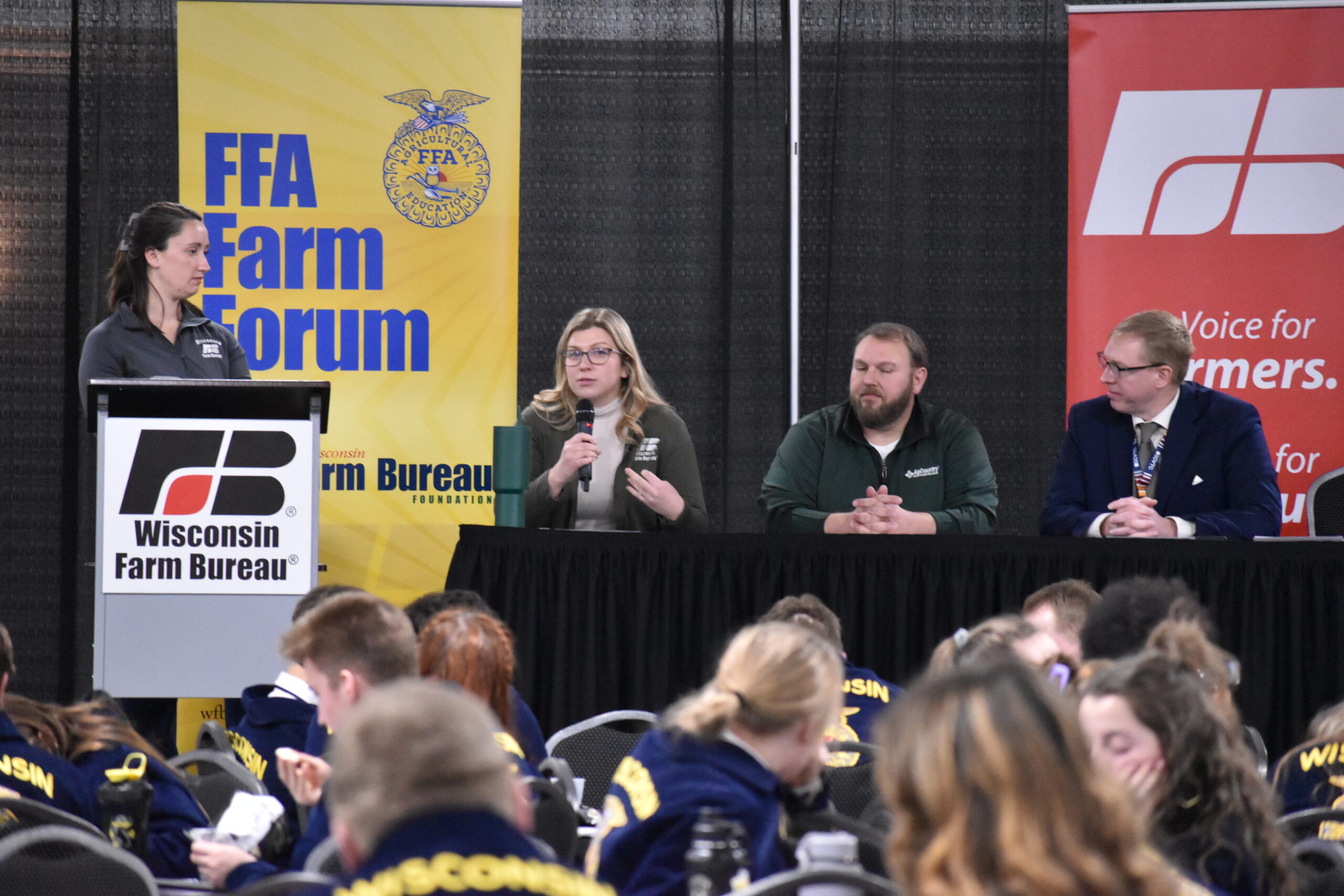 A panel of agricultural speakers discuss careers in agriculture at the 2024 FFA Farm Forum.